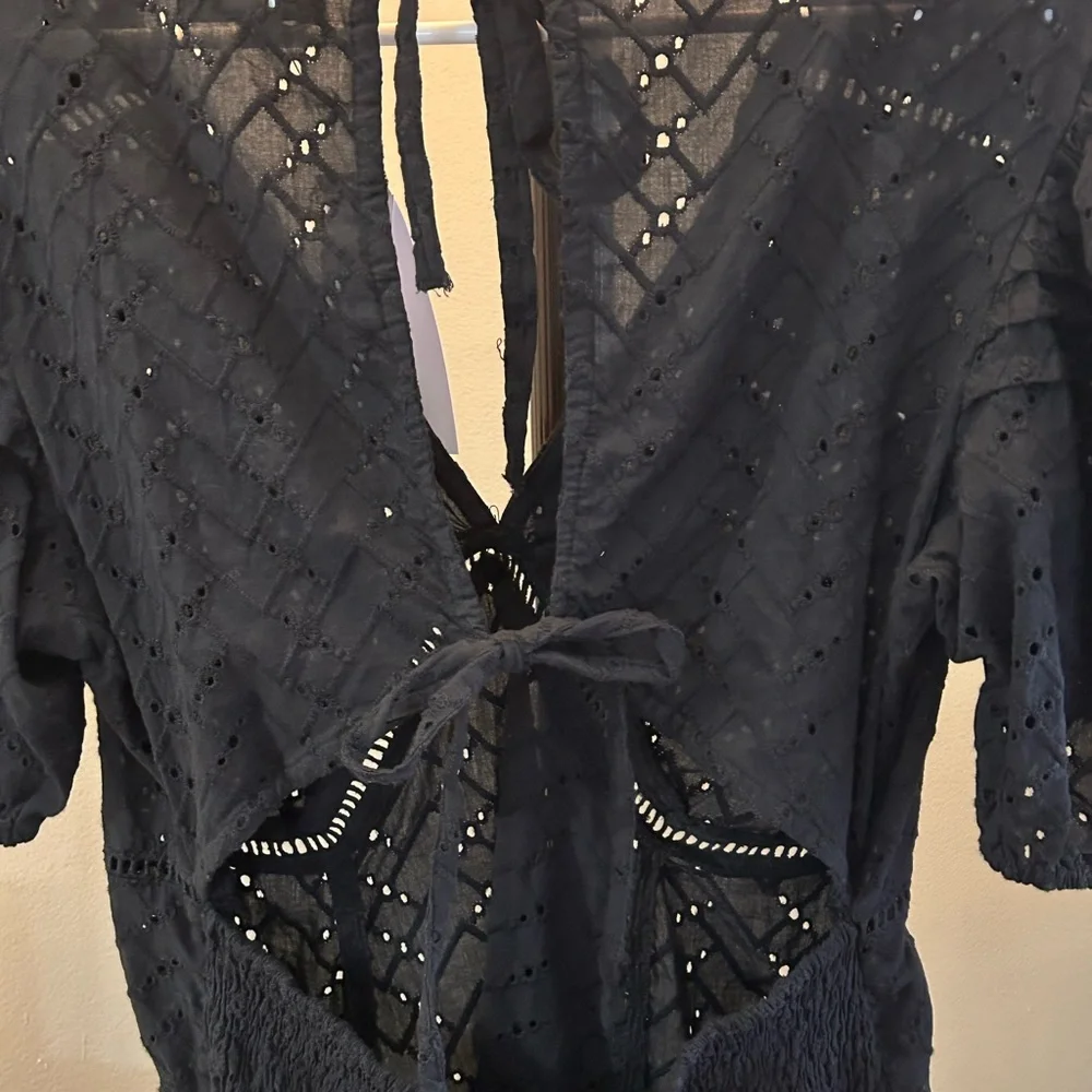 Topshop 100% Cotton Eyelet Dress NWT
Size 10 - Picture 3 of 5